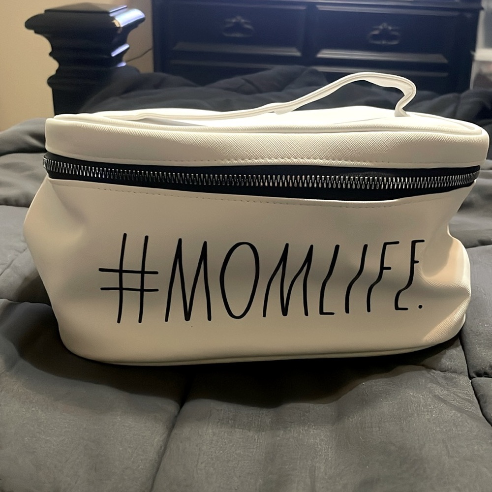 Rae Dunn #Momlife case